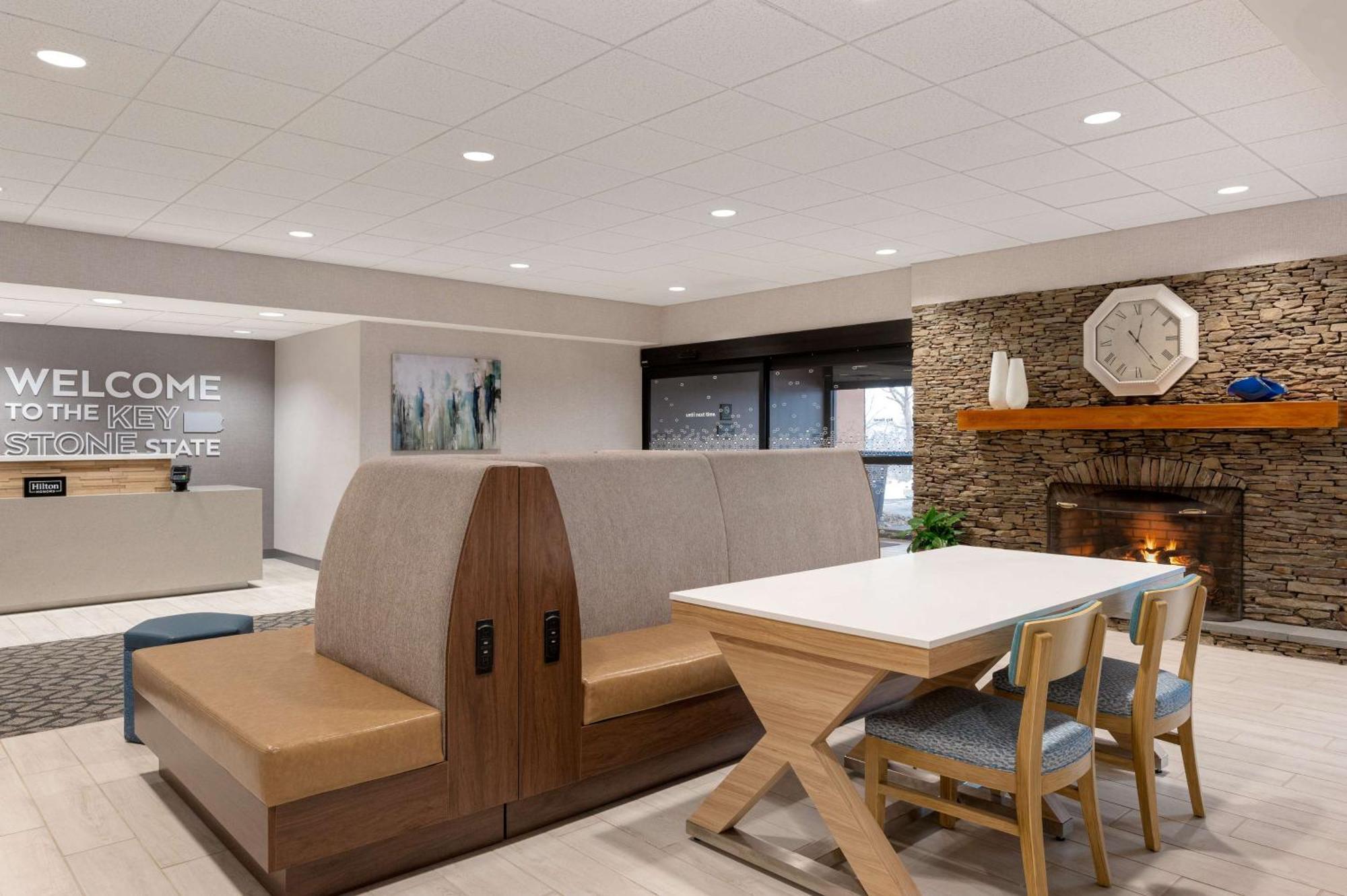 Hampton Inn Bloomsburg Eksteriør bilde